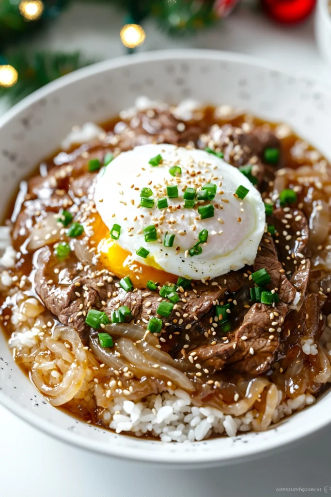 Gyudon (Japanese Beef Bowl)